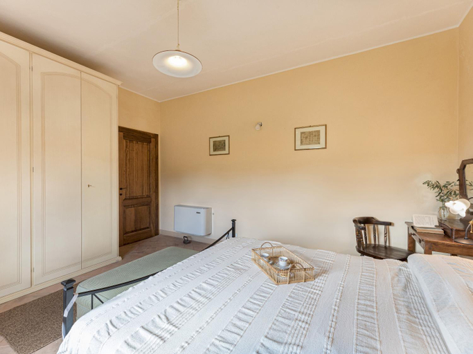 Bedroom 3, CASA PIPPIN 8, Emma Villas, Arezzo