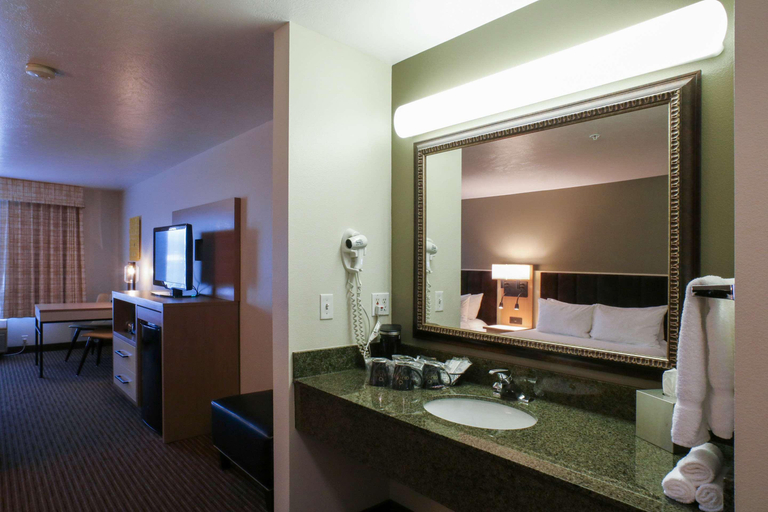 Bathroom 4, Oxford Suites Spokane Valley, Spokane