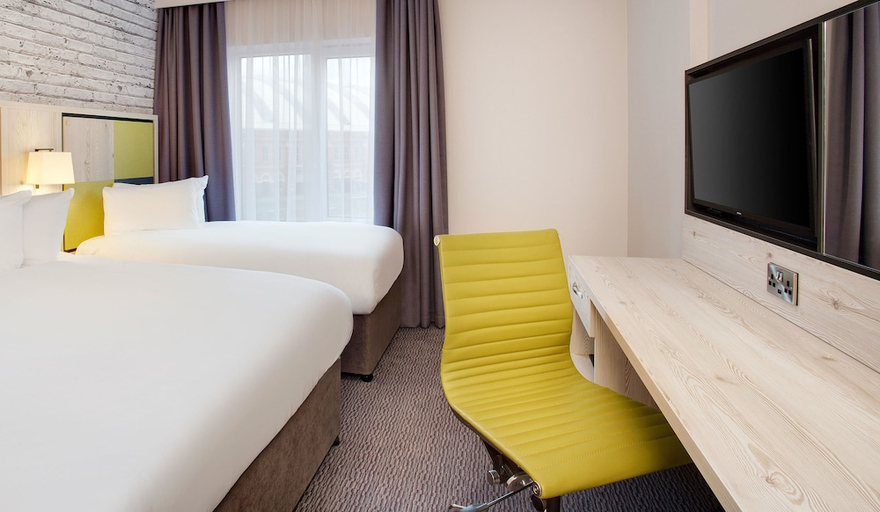 Bedroom 2, Leonardo Hotel Manchester Central, Manchester