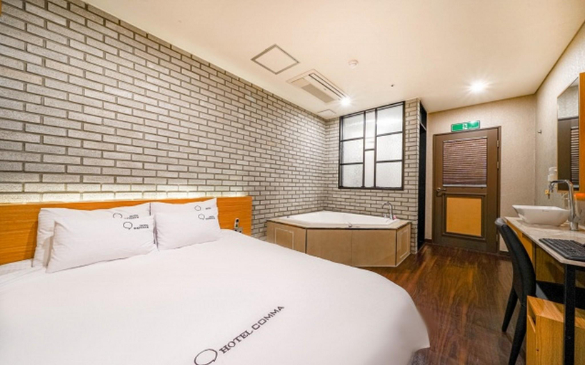 Bedroom 4, Nampo Comma Hotel, Jung