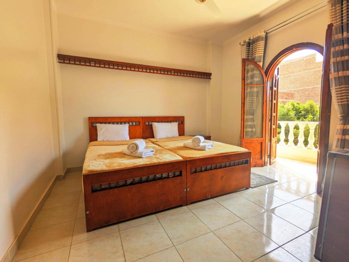Bedroom 2, Mikhaila Guest House, Luxor