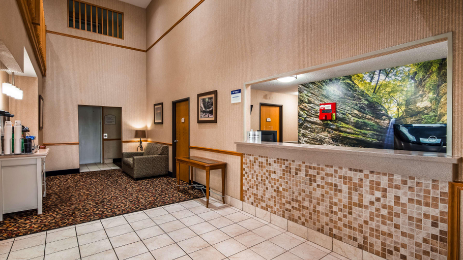Public Area 3, Best Western Oglesby Inn, La Salle
