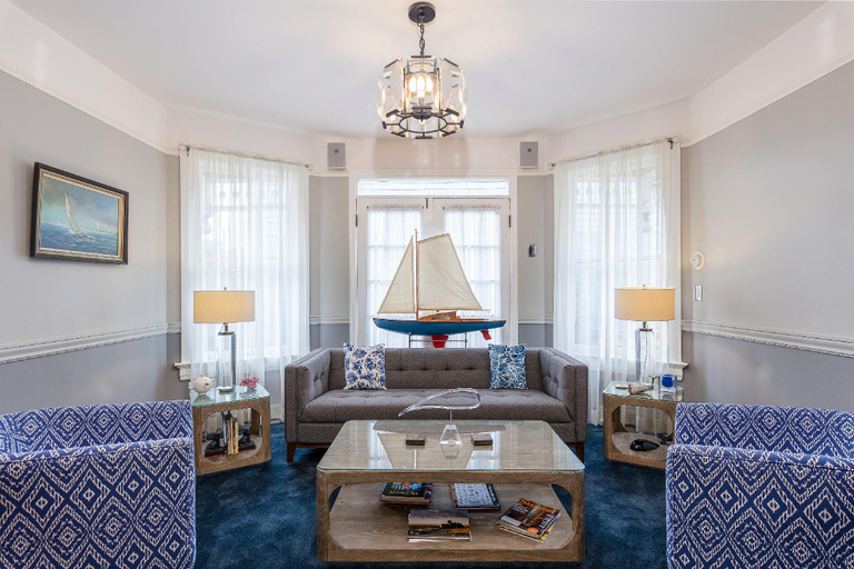 Public Area 3, Nantucket Whale Inn, San Mateo