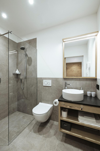 Bathroom 3, Apartment Villa Stefania, Bolzano