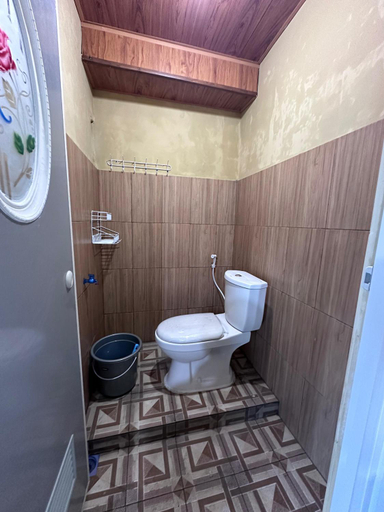 Bathroom 3, Karunia Sikunir Syariah, Wonosobo