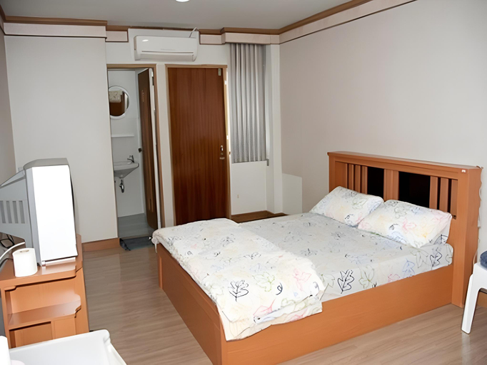 Bedroom 4, Lotus Condo Downtown, Pak Kret