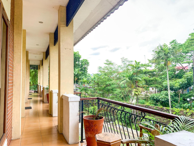 Others 5, Urbanview Sasono Putro Condongcatur by RedDoorz, Sleman