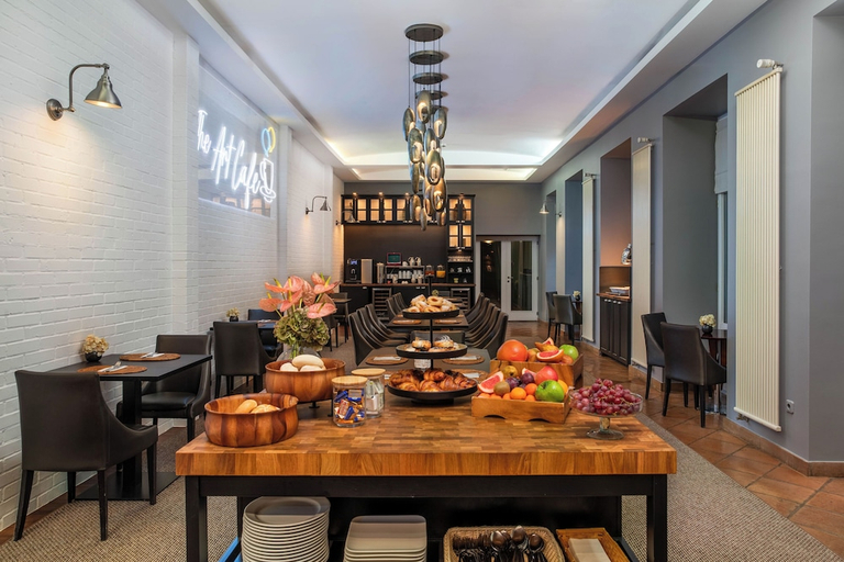 Food & Drinks 4, Mamaison Residence Izabella Budapest, Budapesti