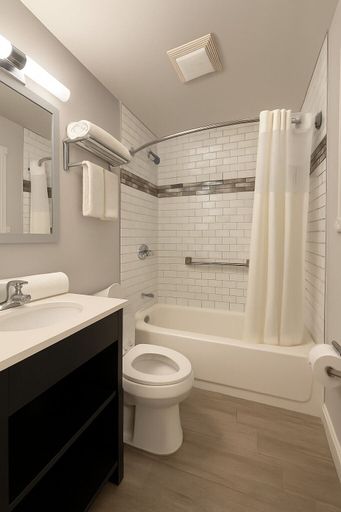 Bathroom 4, Heritage Hotel, New York