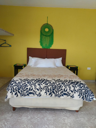 Others 5, Hostal Las Cruces, Valladolid
