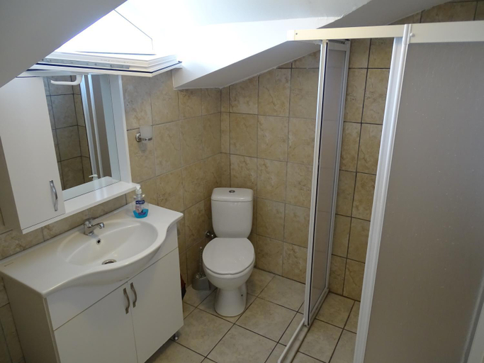 Bathroom 3, Mavikosk, Ortaca