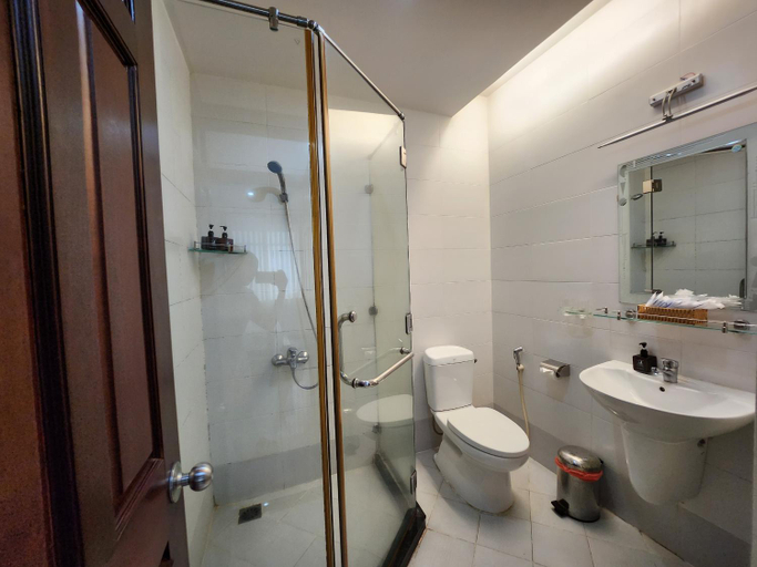 Bathroom 4, Vien Dong Hotel - Phu My Hung, District 7