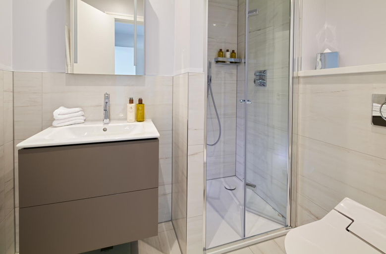 Bathroom 4, Cheval Harrington Court, London