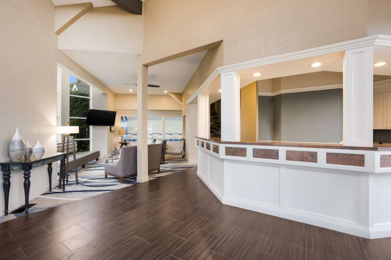 Public Area 2, Best Western Harbour Pointe Lakefront, Mackinac