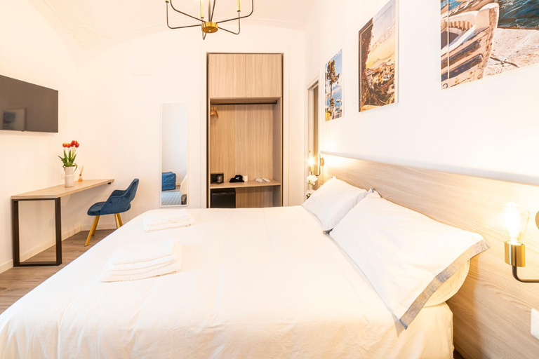Bedroom 4, santa Teresa luxury rooms, Napoli