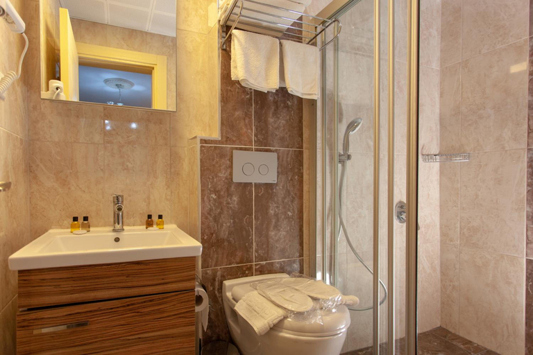 Bathroom 3, Ozmen Otel, Antalya