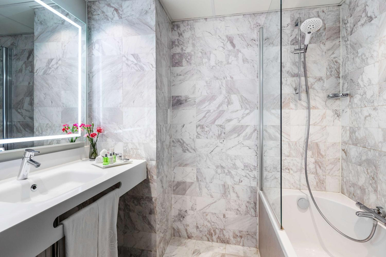 Bathroom 4, NH Collection Amsterdam Barbizon Palace, Amsterdam