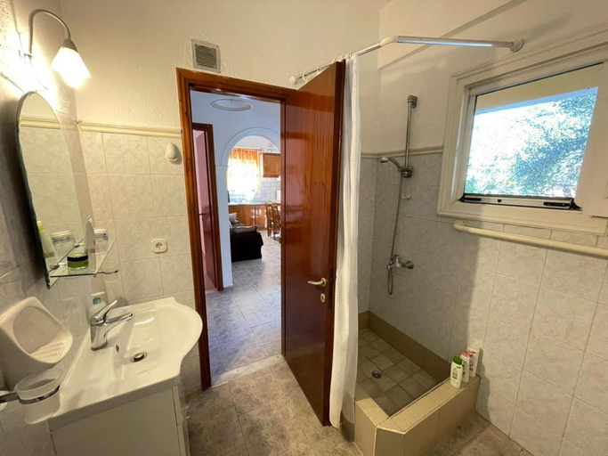 Bathroom 3, Villa Katerina, Ionian Islands