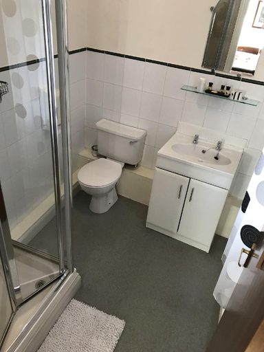 Bathroom 3, Galtres Lodge Hotel & Forest Restaurant, York