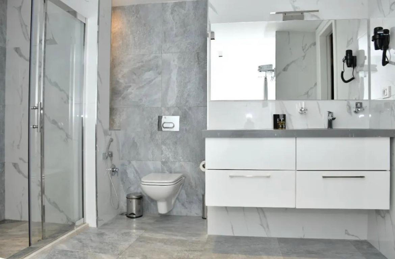 Bathroom 2, Callisto Hotel, Baku