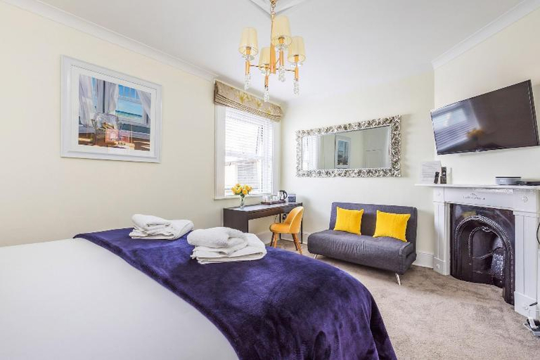 Others 5, Ashbys Accommodation & Spa hire, Portsmouth