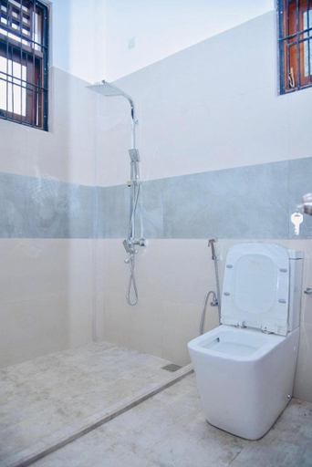 Bathroom, The White House Resort, Wellawaya