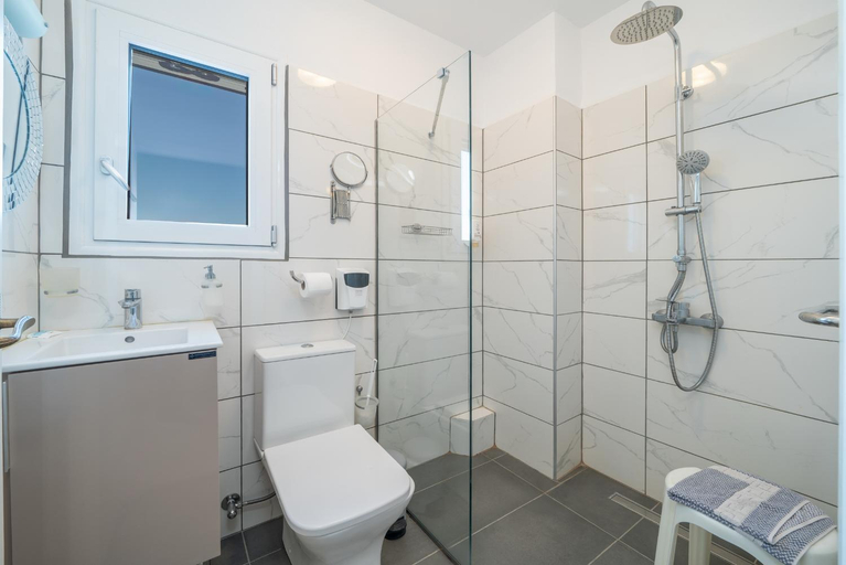 Bathroom 4, Stella Hotel Apartments, Ionian Islands