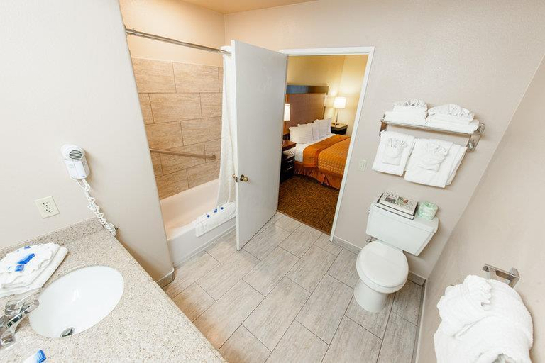 Bathroom 4, Best Western Escondido Hotel, San Diego