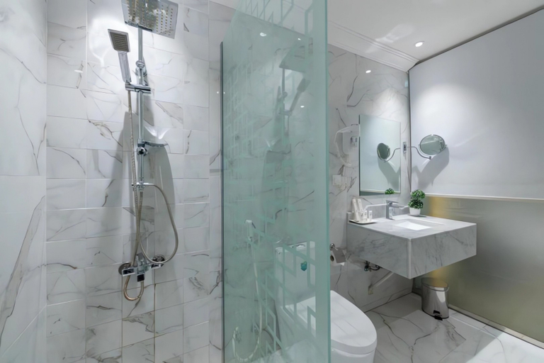Bathroom 5, Holiday Plus Al Salama, Jeddah
