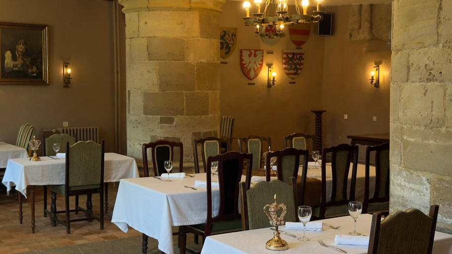 Food & Drinks 4, L'Hostellerie du Chateau de Bricquebec, Manche