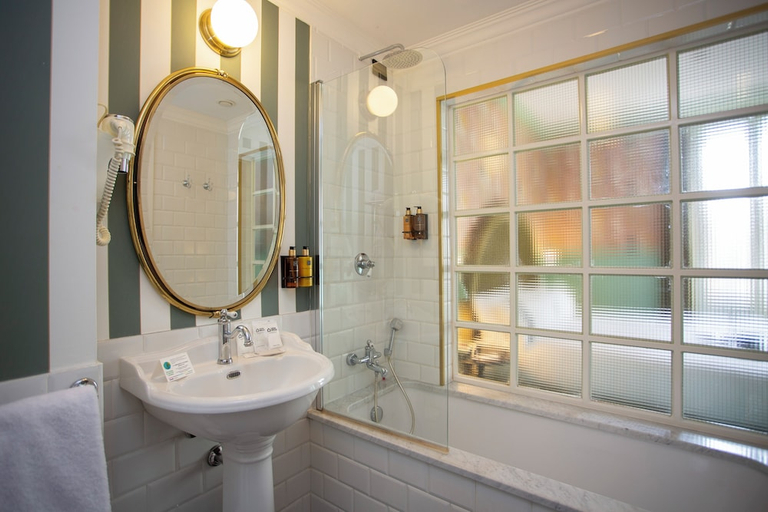 Bathroom 3, Demidoff Hotel, Milano