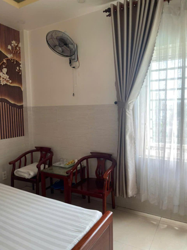 Bedroom 5, Khách sạn Milan, Di An