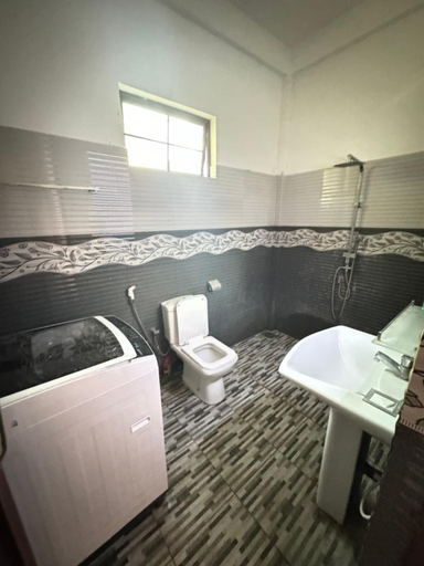 Bathroom 3, Sri Ratnadeepa villa, Thissamaharama
