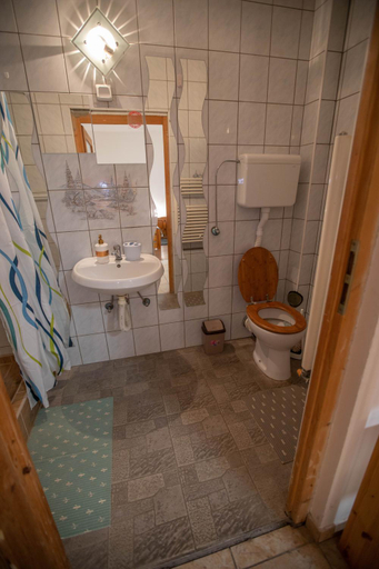 Others 4, Apartmani Lazic, Kruševac
