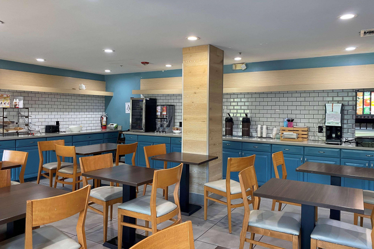 Food & Drinks 5, Wingate by Wyndham Chandler, Maricopa