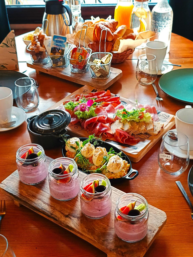 Food & Drinks 4, Pokoje goscinne Restauracja u Kusia, Katowice City