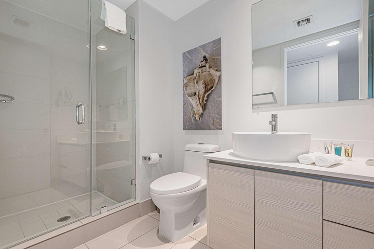 Bathroom 3, Infinite View Balcony Pool Near Beach, Broward