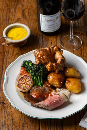 Food & Drinks 5, The Swan Inn, West Sussex
