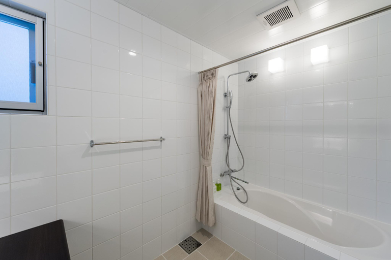 Bathroom 2, VIAUL Ocean Resort KOURI, Nakijin
