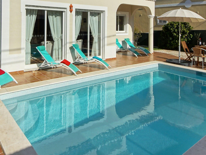 Sport & Beauty 2, Villa in Carvoeiro near Beach Pool, Lagoa
