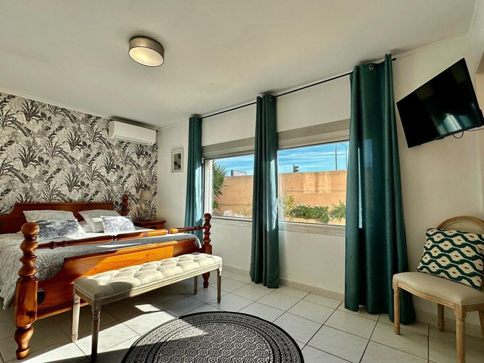 Bedroom, Riba d'aude, Aude