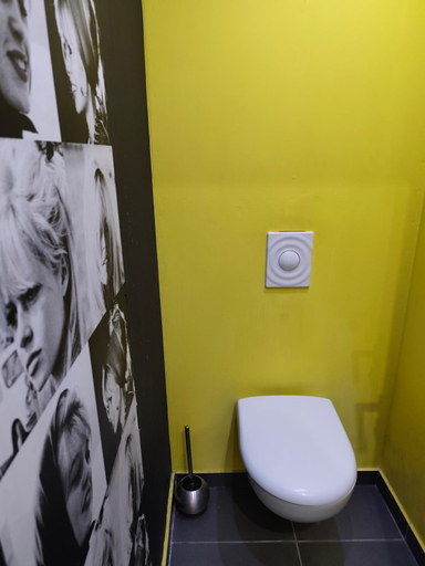 Bathroom 3, BOUTIQUE HOSTEL BY Cassis, Bouches-du-Rhône