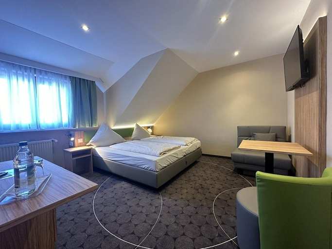 Bedroom, Rothsee Hotel, Roth