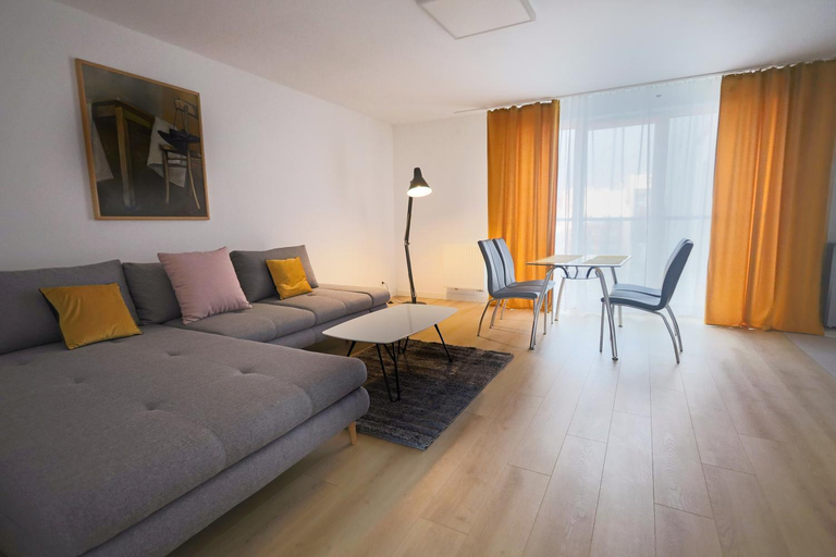 Others 3, Reymonta 22 Apartamenty, Ople