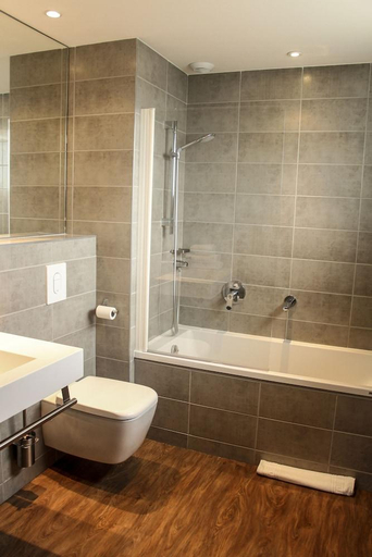 Bathroom 4, H24 HOTEL, Sarthe