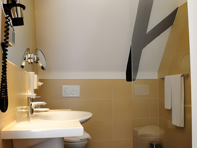Bathroom 4, Burg Deutschlandsberg, Deutschlandsberg