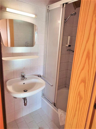 Bathroom 2, Gasthof Pension Kilian, Völkermarkt
