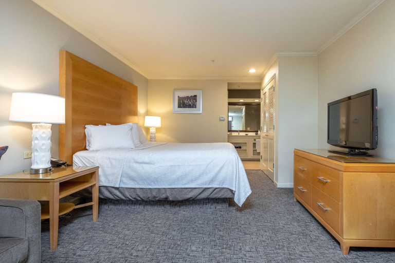 Bedroom 3, Best Western Plus Dixon Davis, Solano
