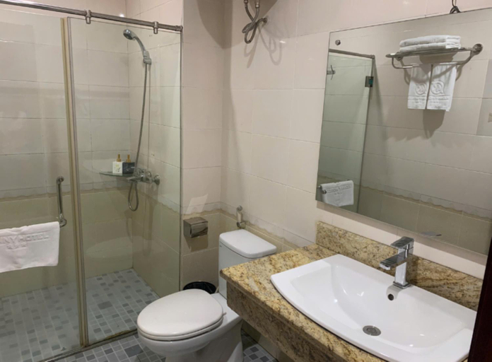 Bathroom 4, Kenny Ha Long Hotel, Hạ Long