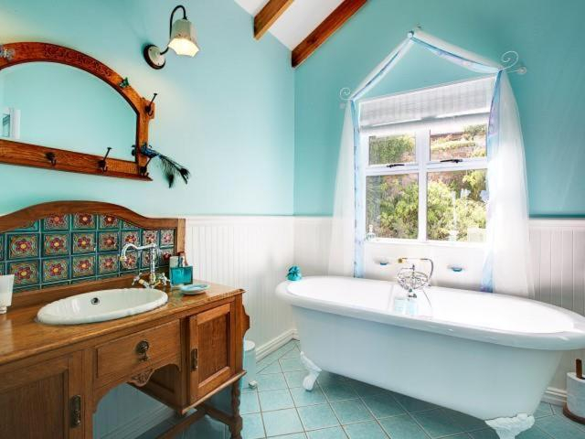 Bathroom, Cape Rose Cottage, City of Cape Town